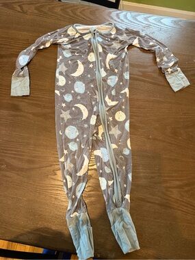 Little Sleepies Moon & Stars Footed One-Piece Pajama - Gray and Light Blue